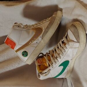 RAYGUNS Nike back in the 90's